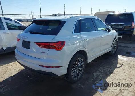 2022 Audi Q3 Premium Plus 40 Tfsi Quattro Tiptronic z USA, uszkodzony, nr VIN WA1BUDF3XN1112824